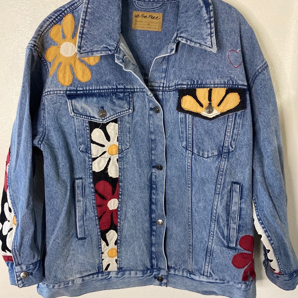 We the Free People Annie’s Flower  Denim Jacket Womens Medium Boho Trucker